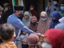 IKA SMANSA 91 Kota Bogor Berbagi Sembako di Kampung Bebek