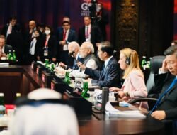 Buka KTT G20, Presiden Jokowi: Mata Dunia Sedang Tertuju ke Kita