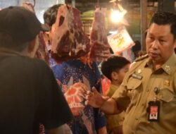 Kunjungi Pasar Cibinong, Asmawa Tosepu: Jelang Lebaran Stok Pangan Aman Terkendali 